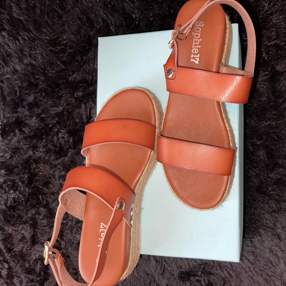 Girls' wedge sandals. - Picture 6 of 7